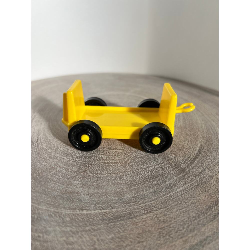 Airport Yellow Tram Baggage Car #996 Vintage Fisher Price Little People 1972 Toy